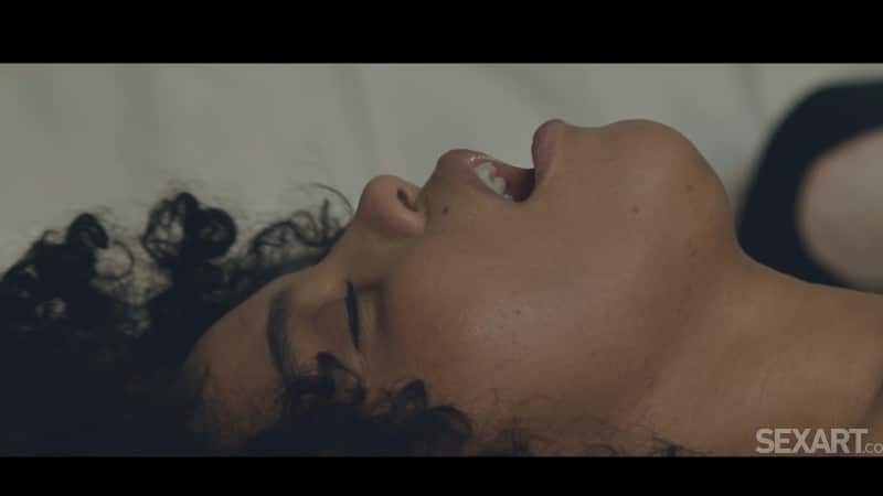 Mia Split & Selva Lapiedra - Observer 1080p